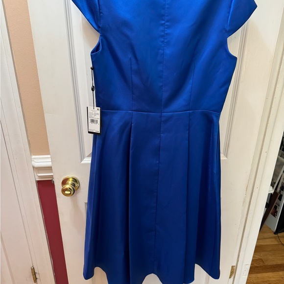 Adrianna Papell High School  stunning ultra blue high-low cocktaill dress. 👗 - Picture 4 of 17
